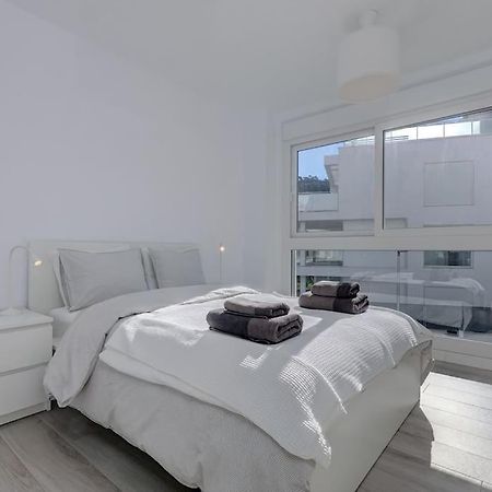 Riverside Benahavis Holiday Rental Apartment מראה חיצוני תמונה