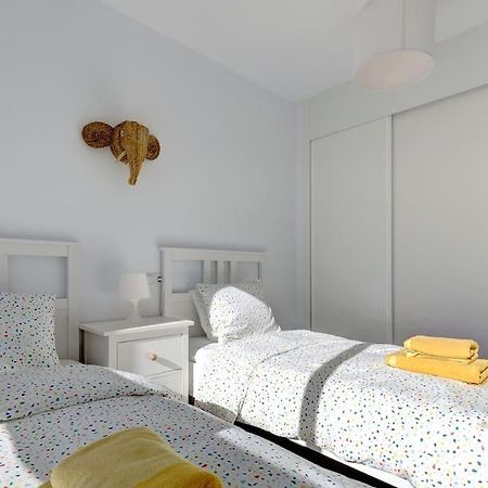Riverside Benahavis Holiday Rental Apartment מראה חיצוני תמונה