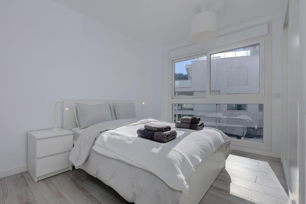 Riverside Benahavis Holiday Rental Apartment מראה חיצוני תמונה